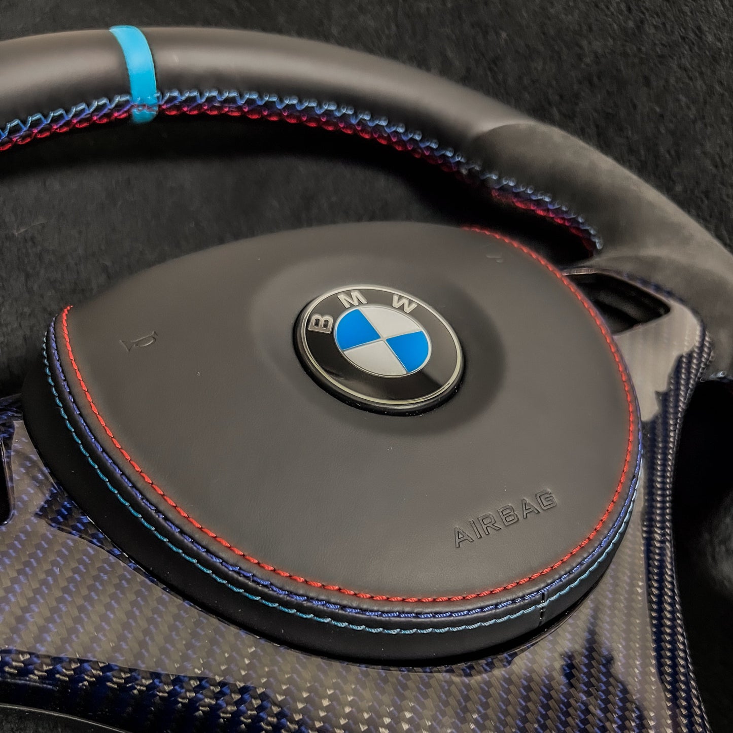 Volant Carbone personnalisable BMW