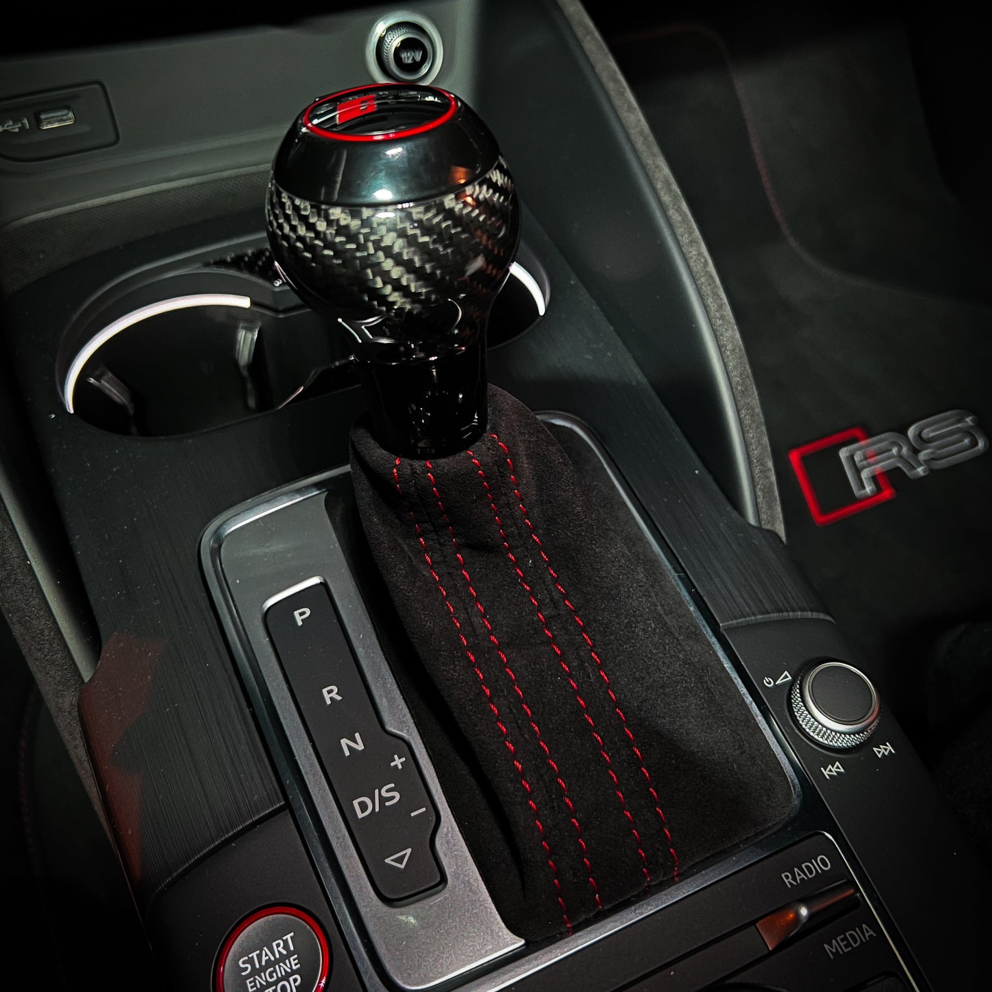Accoudoir et soufflet de pommeau de vitesses Audi A3/S3/RS3 8V