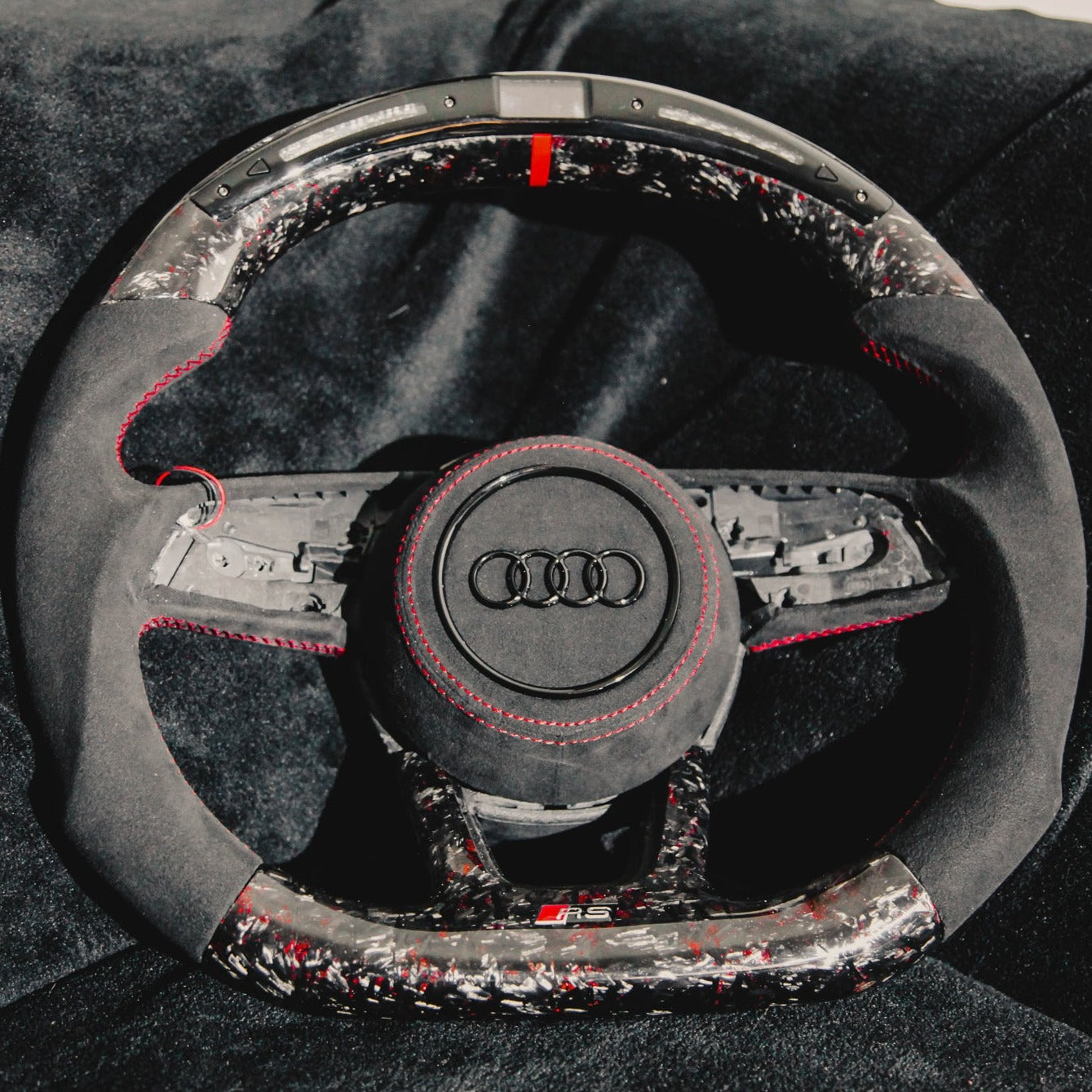 Volant Carbone personnalisable pour Audi