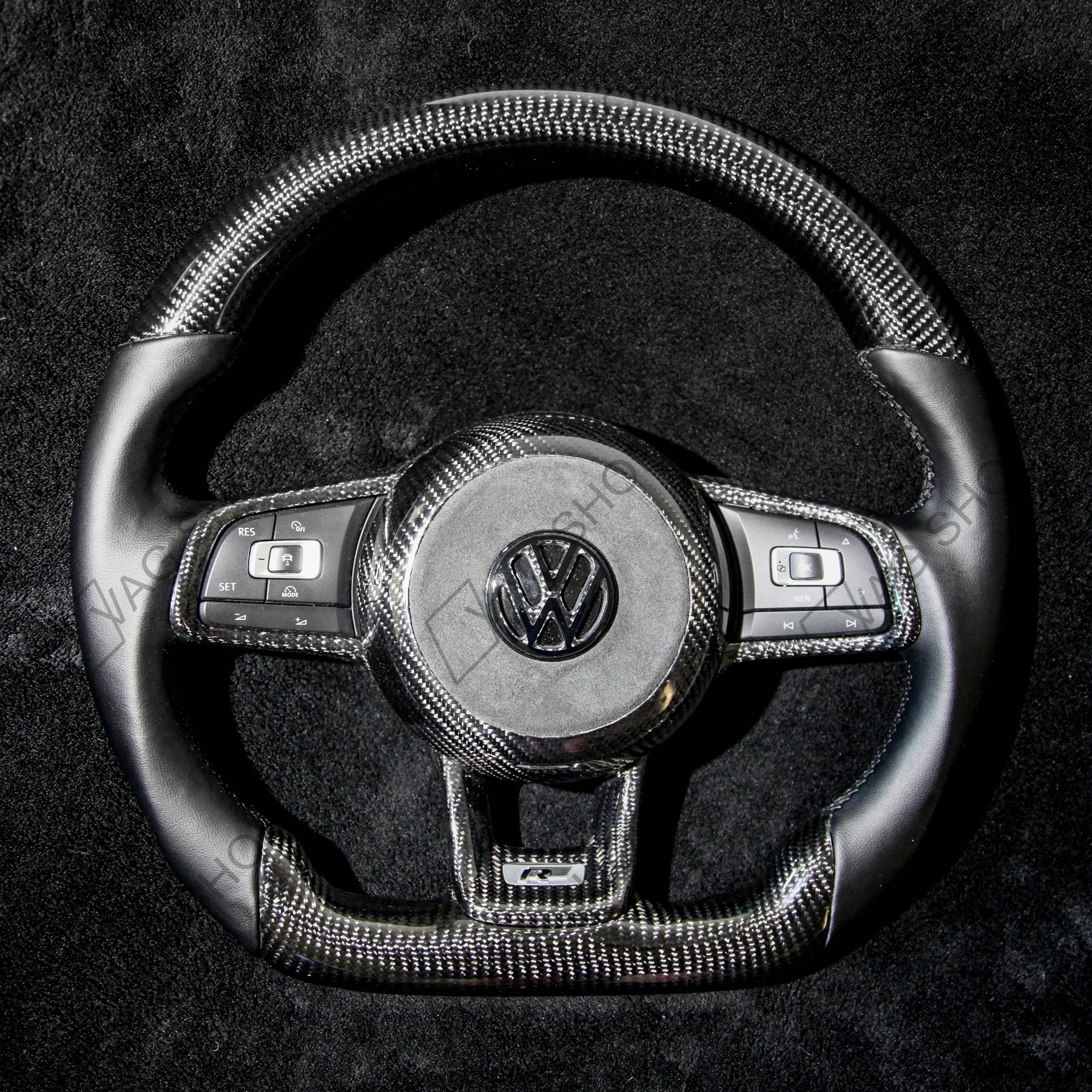 Logo Volant Noir VW Golf 7