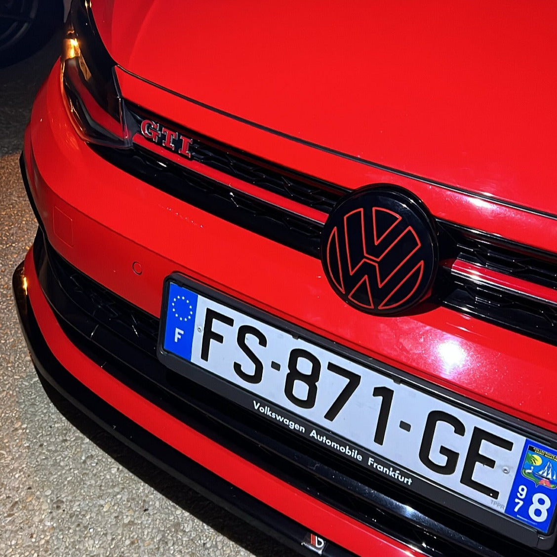 Volkswagen – logo VW Polo 09-15g, emblème avant neuf et non